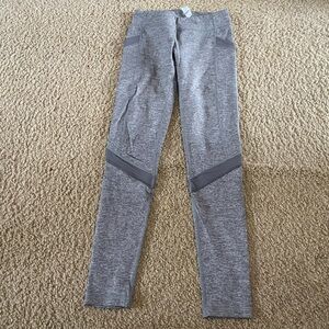 Ivivva Girls  Heathered Gray Leggings Size 10